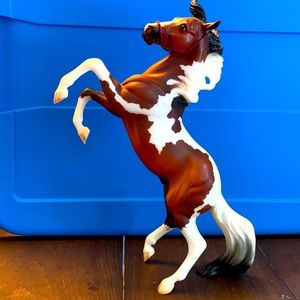 Breyer traditional horse brown and white